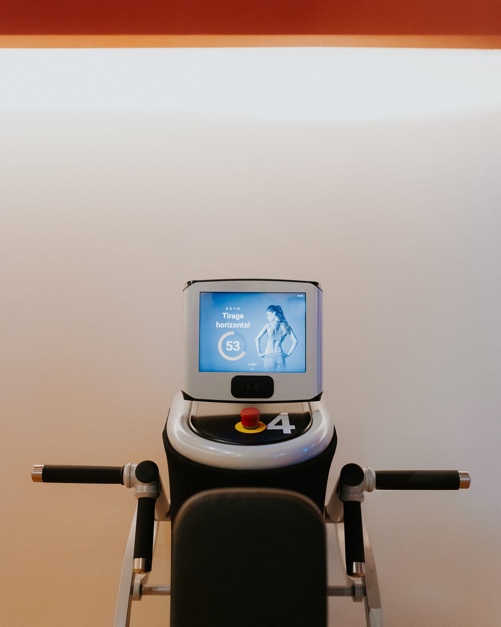 Écran d'une machine EGYM en cours de séance